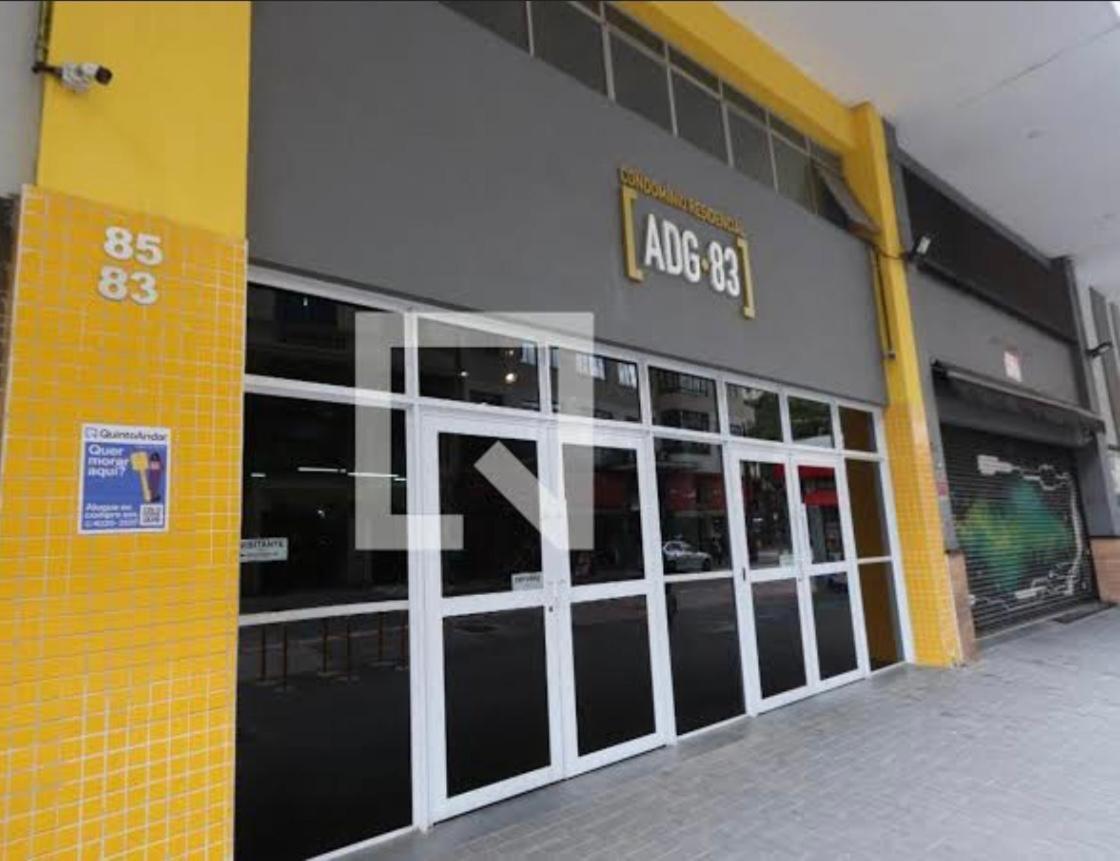 No Centro De Sp Proximo A Rua 25 De Marco